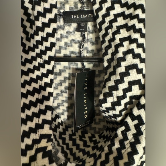 The Limited chevron convertible tunic oversized cardigan size Medium NWT - Picture 6 of 10